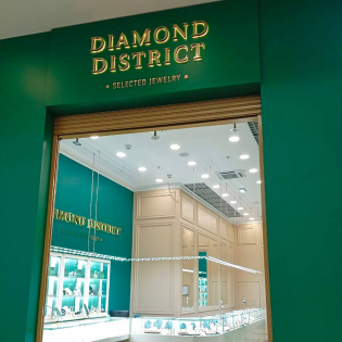 Открытие ювелирного салона Diamond District в Санкт-Петербурге в ТЦ «Галерея»!