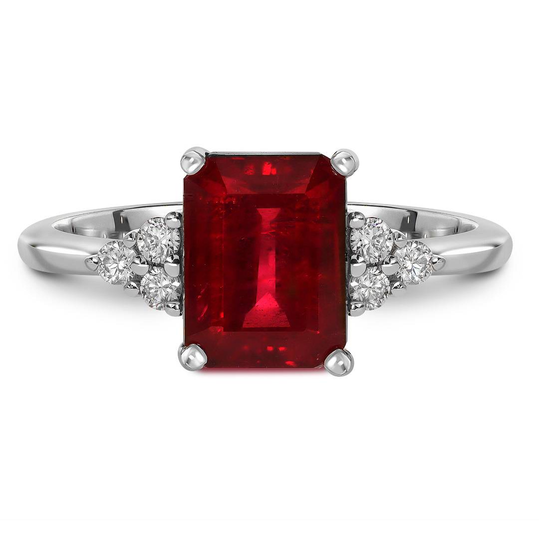 Кольцо из белого золота с бриллиантами и рубином (046919)