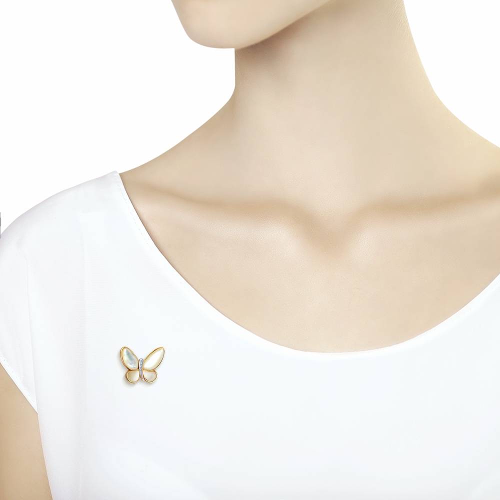 Брошь из красного золота с бриллиантами и перламутром (042340)