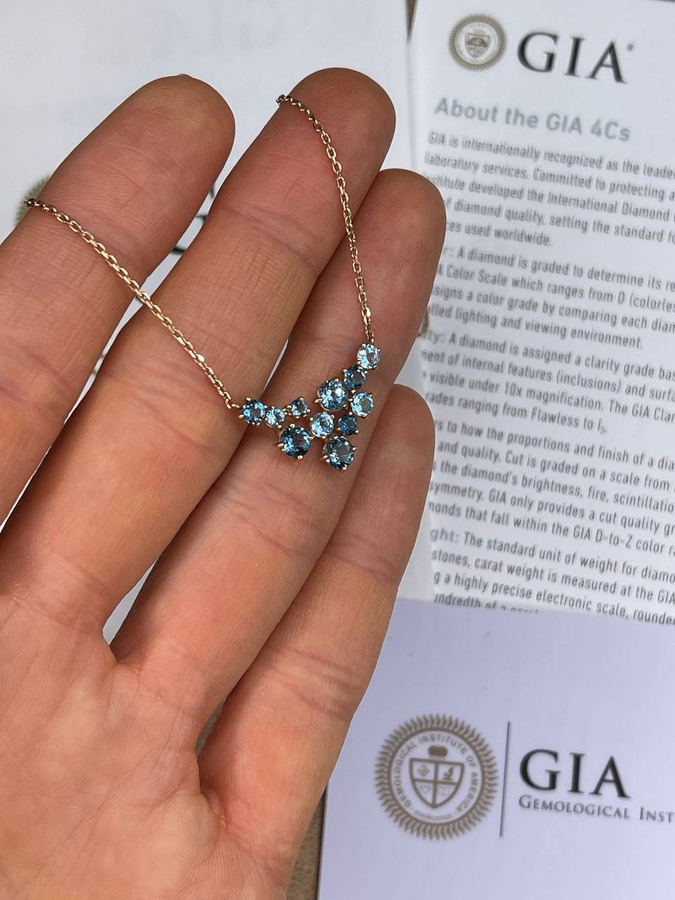 Колье из красного золота с топазами (038380)