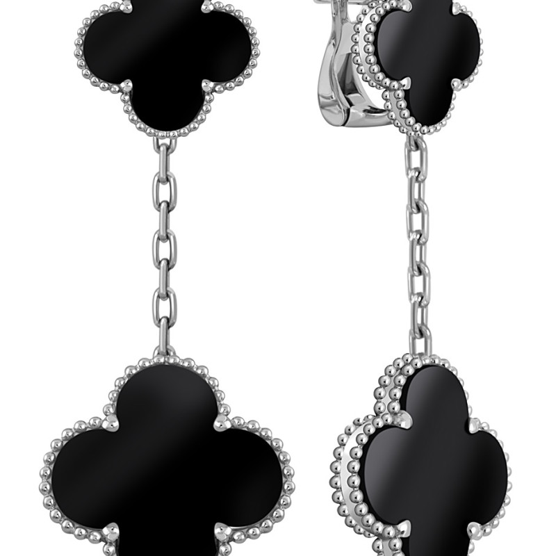 Серьги из белого золота с ониксом (046804)