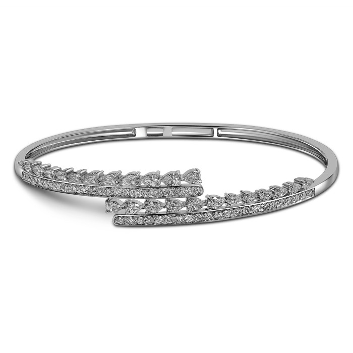 Браслет из белого золота с бриллиантами (063693)