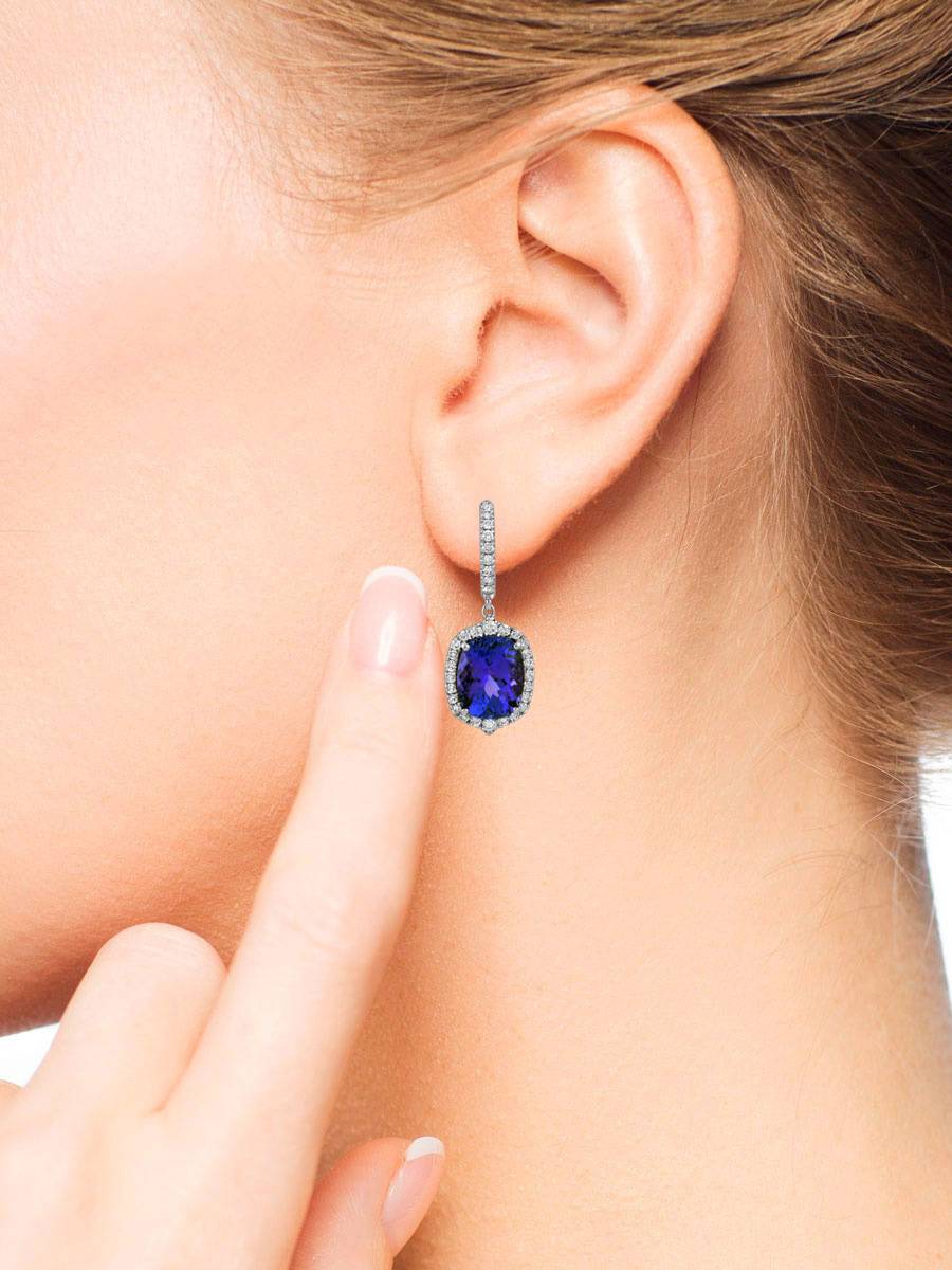 Серьги из белого золота с бриллиантами и танзанитами 