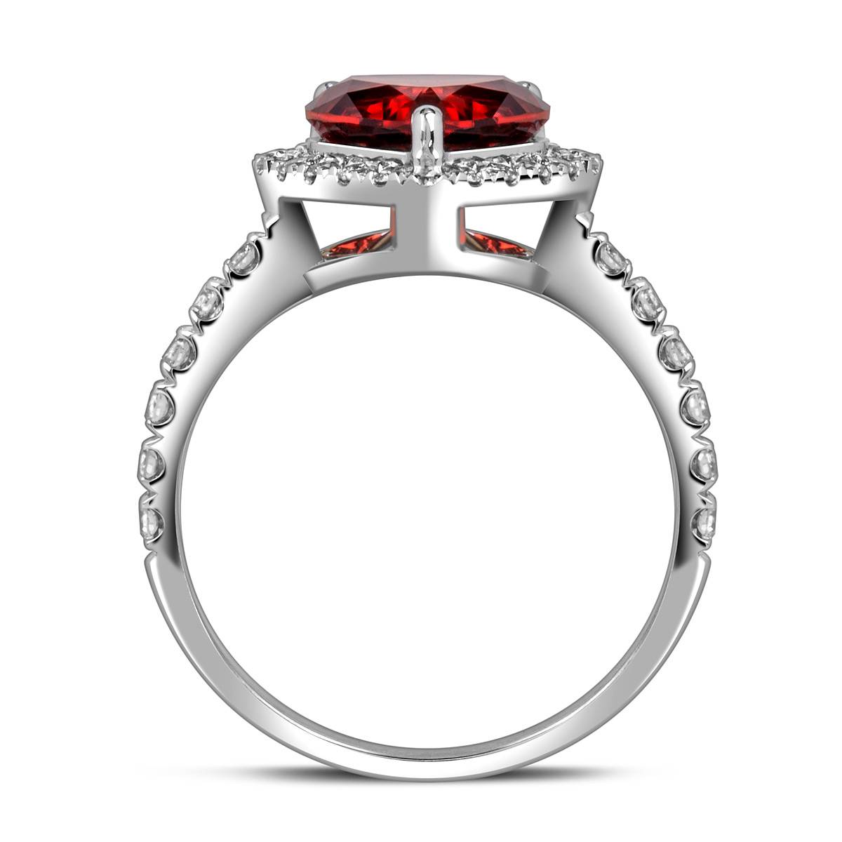 Помолвочное кольцо из белого золота с бриллиантами и гранатом 